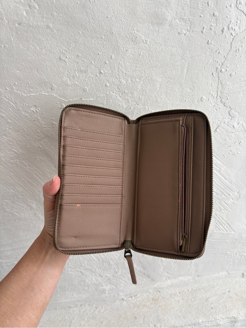 Universal threads wallet - Picture 7 of 7